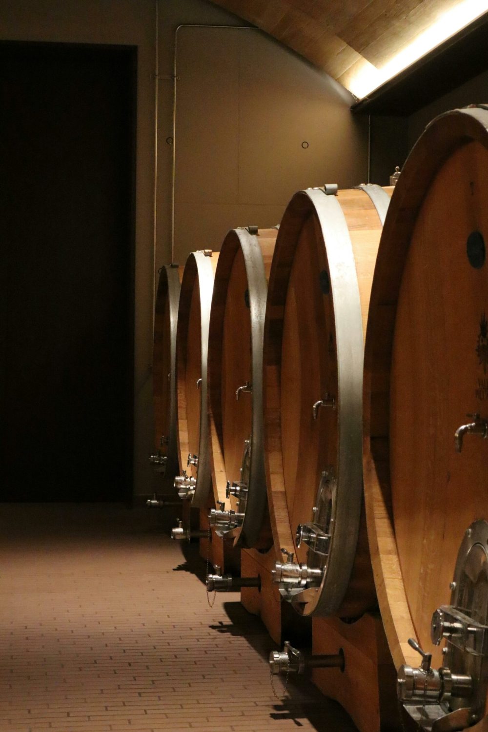 imágenes de vinos de crianzas